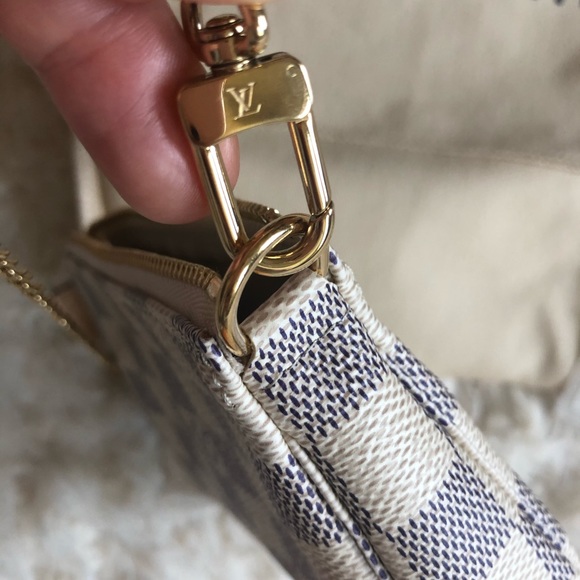 SOLD - Picture 2 of 8